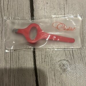 Ella Pinka tweezer